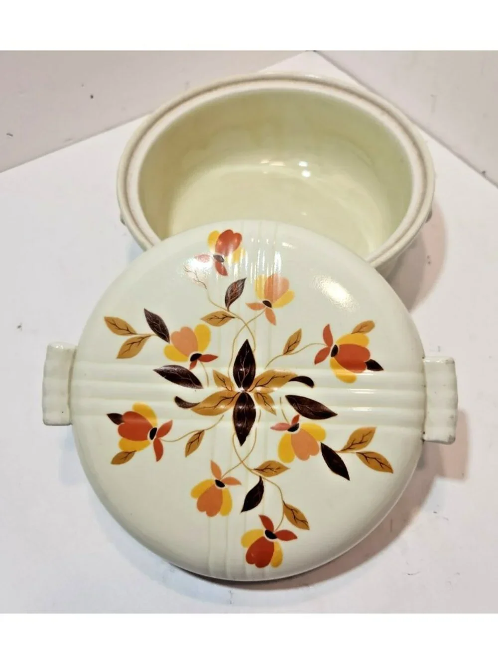 Vtg Hall Autumn Leaf Radiance Covered Casserole 2 QT 8.5